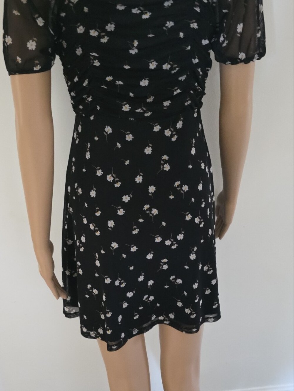 Black Floral Short Dress with Sweetheart Neckline Size M - Picture 6 of 8
